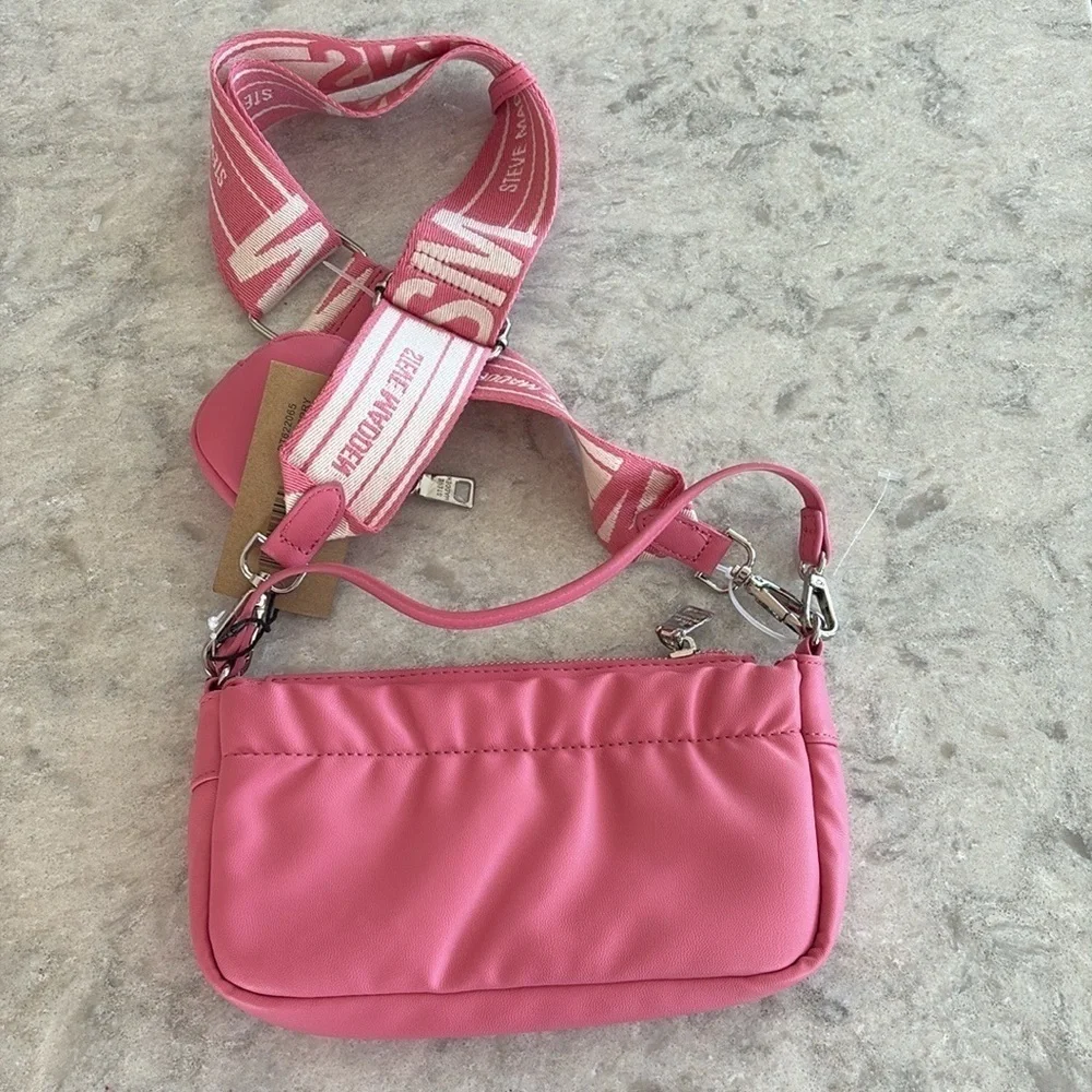 Steve Madden Bcarmela Crossbody Bag Purse Raspberry NEW! - Picture 2 of 4
